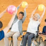 認知症で老人ホームに入るには？手続きや選び方を解説