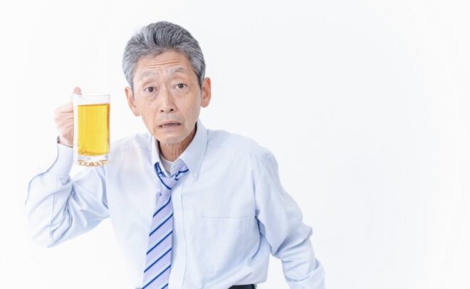 アルコール性認知症とは？症状や治療法、アルコールと認知機能の関係を解説
