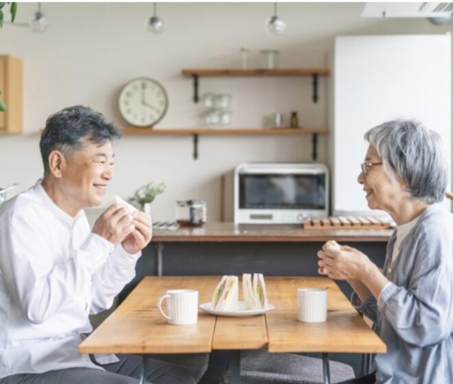 認知症の初期症状｜会話の変化と受診の目安、コニュニケーションのコツや治療法を解説