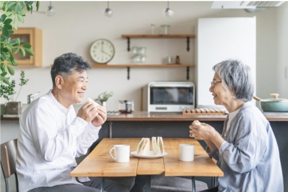 認知症の初期症状｜会話の変化と受診の目安、コニュニケーションのコツや治療法を解説